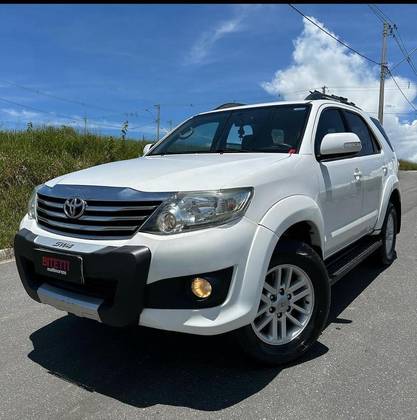TOYOTA HILUX SW4 2.7 SR 7 LUGARES 4X2 16V FLEX 4P AUTOMÁTICO